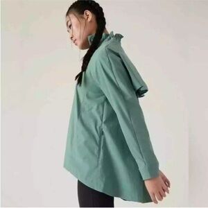 Athleta Advantage Poplin Windbreaker Rain Jacket Deep Ocean Teal - size Small